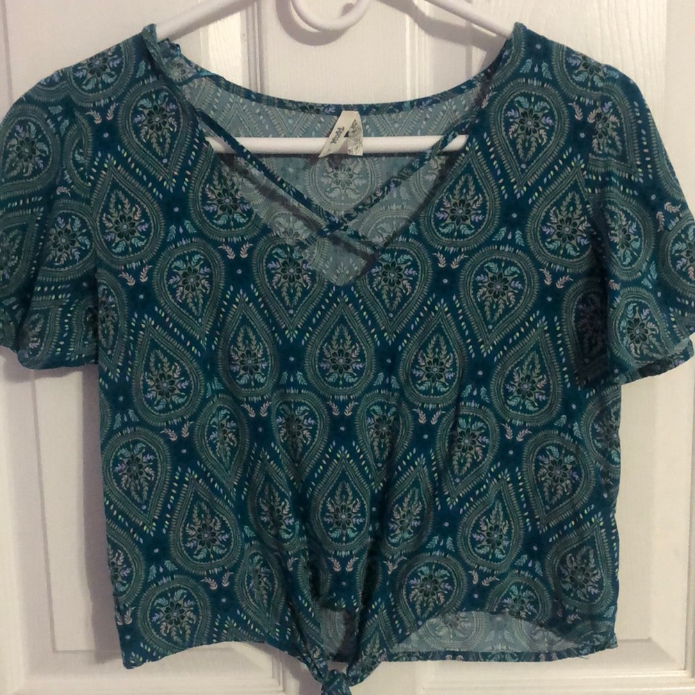 blue colored top